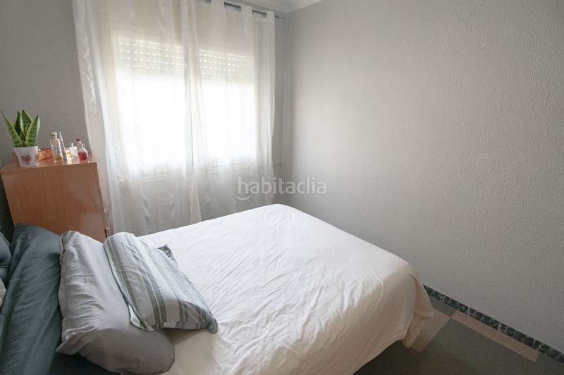 Foto 935af053-dfb8-41ea-81bd-5a8f58800813. Piso en Prosperitat Barcelona