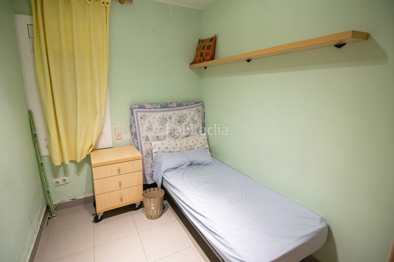 Foto b26a6ff6-1d0f-4ccd-9153-c9498990ff43. Flat in Prosperitat Barcelona