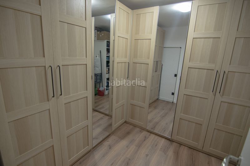 Foto 7fec72a7-3e54-4ce3-9e6b-2c6e0785f177. Àtic amb calefacció a Prosperitat Barcelona