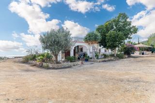 Casa  Calle romani del. Vista al mar excepcional, a un precio sin rival.