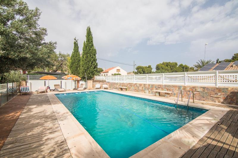 Foto a5abe73c-38c3-42d9-980b-1843148fa2e6. Casa tu hogar soñado en villamontes vivienda de 3 dormitorios, con parcela privada de 1250 m2 en Sant Vicent del Raspeig