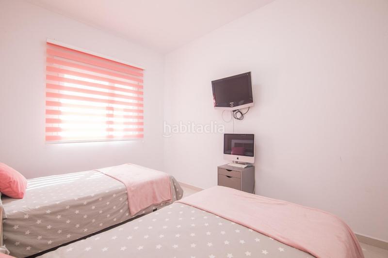 Foto fd58d1b9-9616-4de2-abeb-bb84d225af2e. Casa tu hogar soñado en villamontes vivienda de 3 dormitorios, con parcela privada de 1250 m2 en Sant Vicent del Raspeig