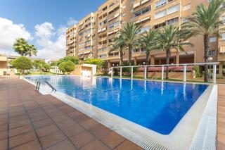 Etagenwohnung  Calle brasil. Vivienda amplia en residencial isla tabarca