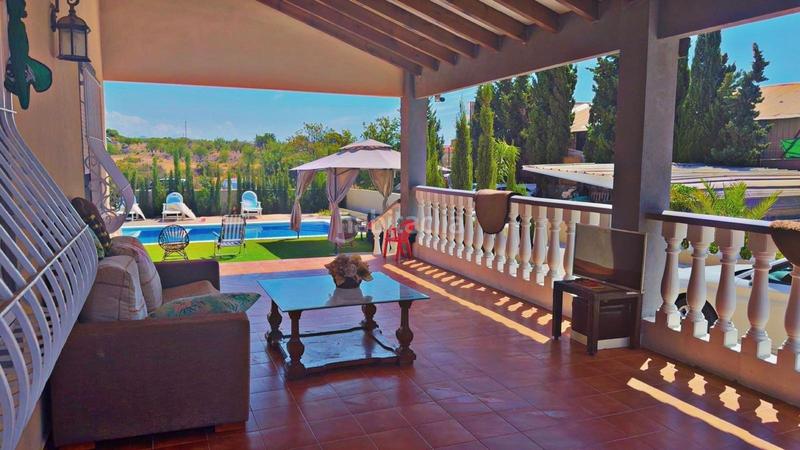 Foto 428f1322-96b0-4890-9d18-d919b3a0397a. Casa  reformada con hermosa piscina en Moralet Alicante