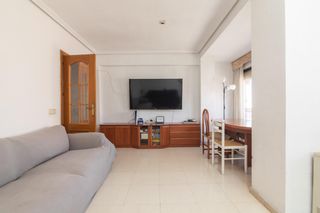 Pis  Padre espla. Luminoso piso sobre av. padre esplá