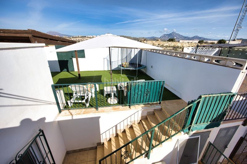 Foto 6bca6d60-40f2-4535-b142-a0b0c7991b67. Casa aparellada amb piscina a Bonalba-Cotoveta Mutxamel