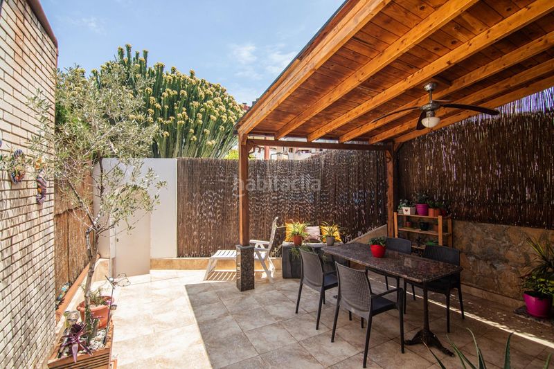 Foto 582a7c63-b7ea-441b-ac50-8af79d3d6d91. Casa adossada amb aparcament piscina a Cabo de las Huertas Alicante