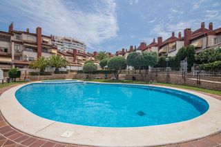 Casa adosada  Costa blanca. Chalet adosado en avenida costablanca