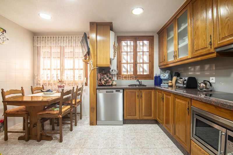 Foto e19365df-debe-4801-8622-44e3039f6292. Casa adossada amb aparcament piscina a Cabo de las Huertas Alicante