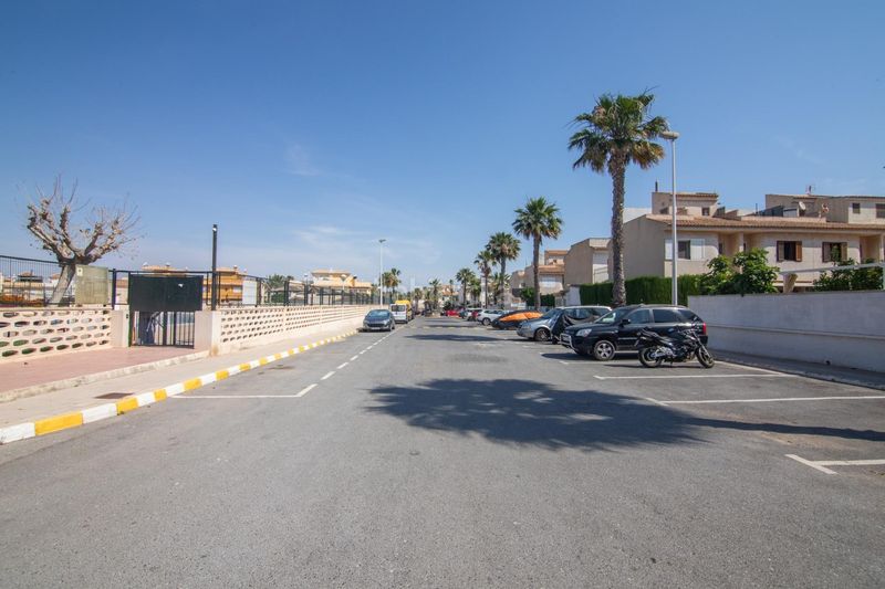 Foto 41f8a74b-10e4-42db-93dd-b138b8d69937. Maison avec parking piscine dans Monte Faro-Altomar II Santa Pola