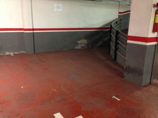 Miete Autoparkplatz in Carrer de calvet 73. Plaza de parking  calvet 73
