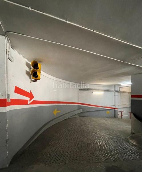 Foto 2b80f6ef-0ce7-4c8b-8d68-a9edeb7091aa. Alquiler parking coche en carrer de guifré 100 plaza para coche pequeño en Badalona