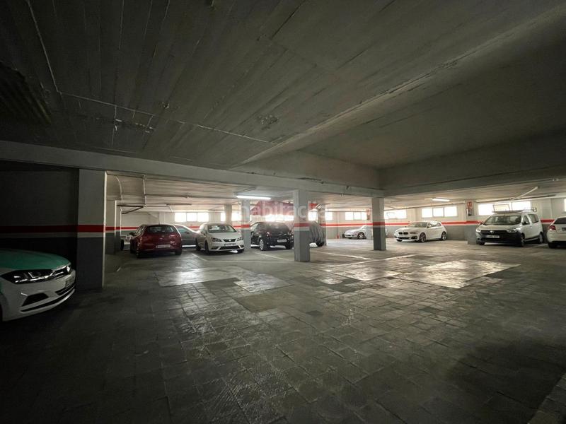Foto ae4b8684-ae62-4cff-b112-a8b4c8e61d5b. Alquiler parking coche en carrer de guifré 100 plaza para coche pequeño en Badalona