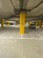 Lloguer Aparcament cotxe  Carrer de guifré. Plaza de parking en alquiler