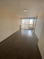 Pis a Carrer sant bru 60. Piso a reformar, ideal para diseñar tu casa de ensueño