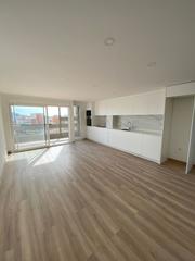 Pis a Carrer sant bru 60 bis. Piso recién reformado, como nuevo