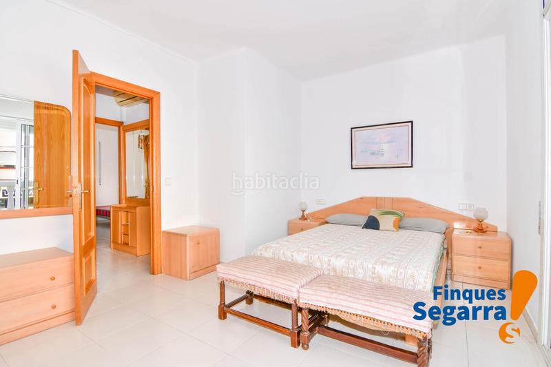 Foto 115da454-b794-4c9e-8cf0-cae3eef6f40a. Casa adossada a Coma-ruga platja Coma-ruga