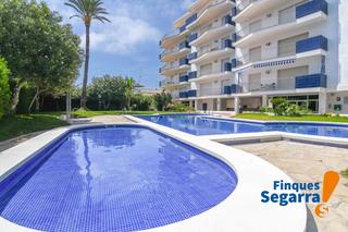 Affitto Appartamento  Carrer mas garbí. Piso de tres dormitorios y excelente zona comunitaria en roda de