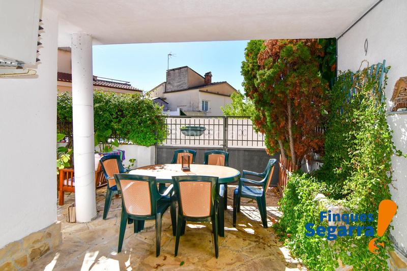 Foto 1b56c101-93a7-42ac-98e3-b8b0a947e9ba. Maison jumelée avec chauffage parking dans Bonastre