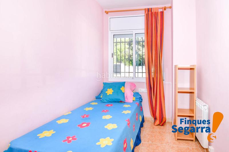 Foto efe4687e-c97c-4fc0-9135-ff4a14da7f46. Maison jumelée avec chauffage parking dans Bonastre