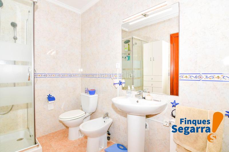 Foto fb33adfd-ed27-4749-859b-4451fa4219d0. Maison jumelée avec chauffage parking dans Bonastre