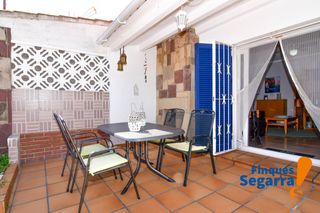 Maison  Carrer vistamar. A 20m del mar y en una sola planta