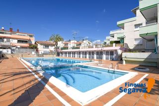 Dúplex  De la generalitat. Planta baja dúplex con piscina en comaruga