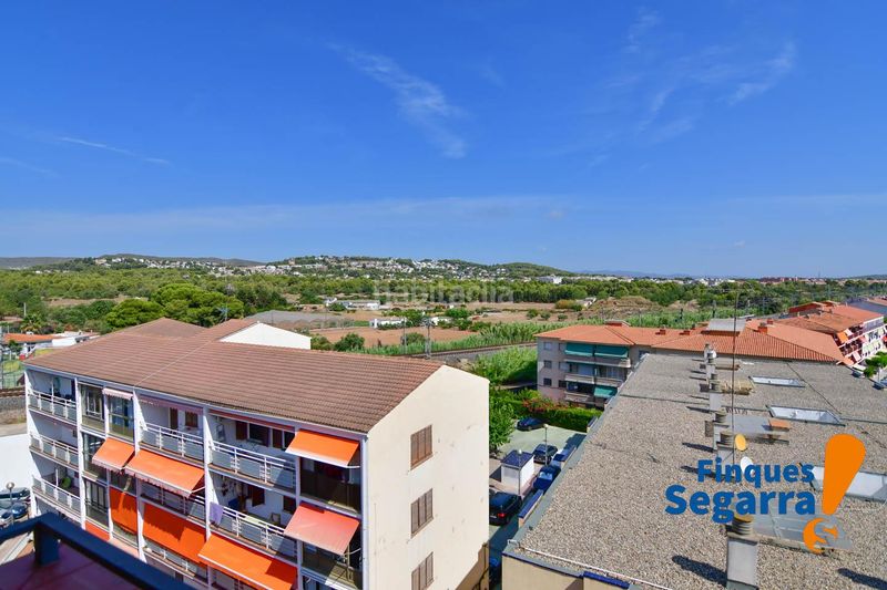 Foto b0872fad-efaa-4570-954d-5e14fa0fd6b5. Pis a Coma-ruga platja Coma-ruga
