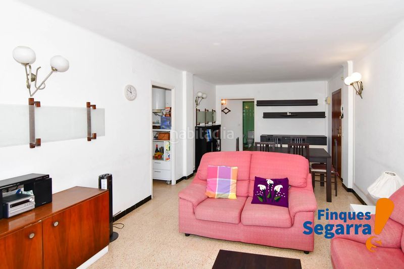 Foto ee9fa4b2-3eec-4d02-b20c-2cb1f8361790. Pis a Coma-ruga platja Coma-ruga