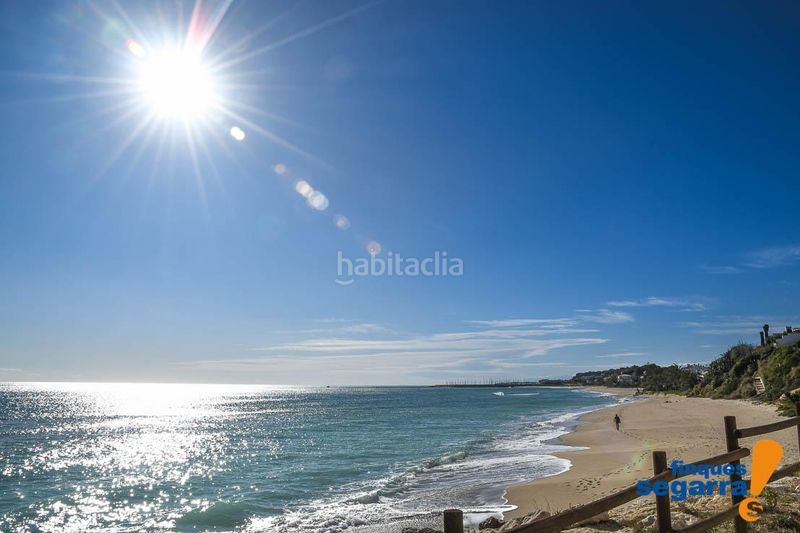 Foto dc42f828-2d1f-44fe-8d90-20b9ac526d8a. Pis amb aparcament a Coma-ruga platja Coma-ruga