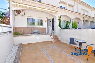 Rez-de-chaussée  Calle sardana. Planta baja totalmente reformada con patio