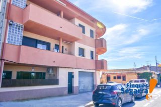 Erdgeschoss  Calle nou de lletger. Planta baja con 3 dormitorios, amplias terrazas y garaje