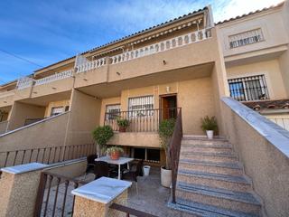 Zweistckige Wohnung  Maestros boleros. Espacioso dplex de 5 habitaciones en fuente alamo de murcia