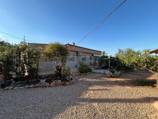 Mas  Lo jorge. Casa rural con muchísimo espacio y piscina