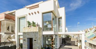 Xalet  Argentina. Villa las lagunas  villa llave en mano con piscina privada y sol