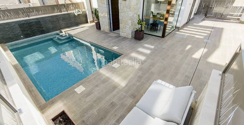 Foto fb154f83-5ebb-4187-9e08-bd232041e38f. Xalet amb calefacció piscina a Rojales