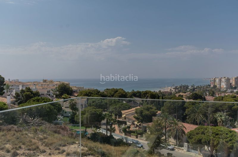 Foto ab7ac4b4-65dc-4177-a1db-2491e87cf376. Xalet amb calefacció piscina a Campoamor Orihuela
