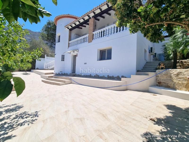 Foto b046d35e-24a0-4b01-a2b4-987049584c70. Casa amb calefacció piscina a El Montgó Dénia