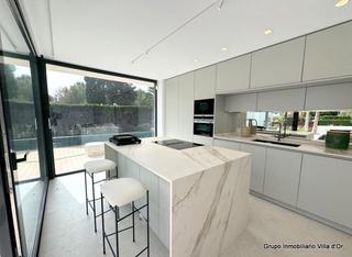 House in Las Rotas / Les Rotes. Chalet construido con las mejores calidades en las rotas.