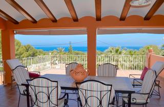 House in Las Rotas / Les Rotes