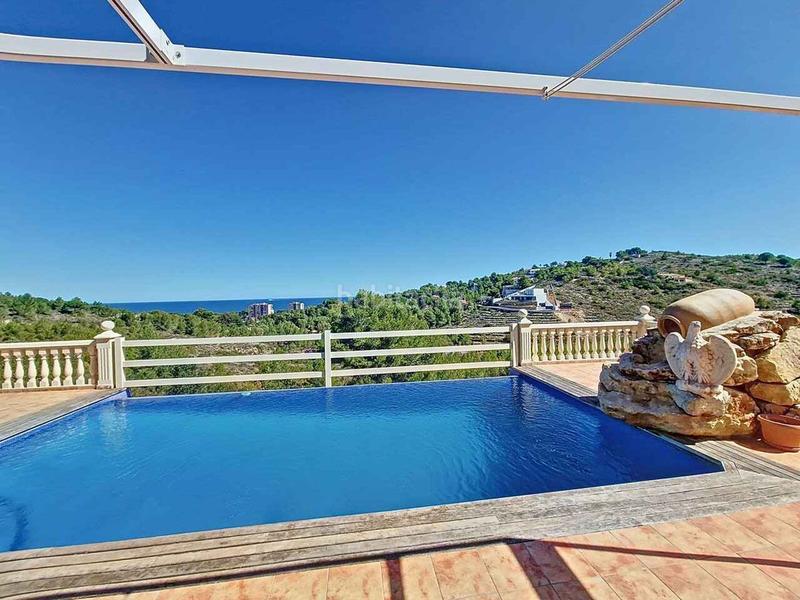 Foto bbdcbd35-7a1f-46ec-8993-30e4bca13db7. Casa en El Montgó Dénia