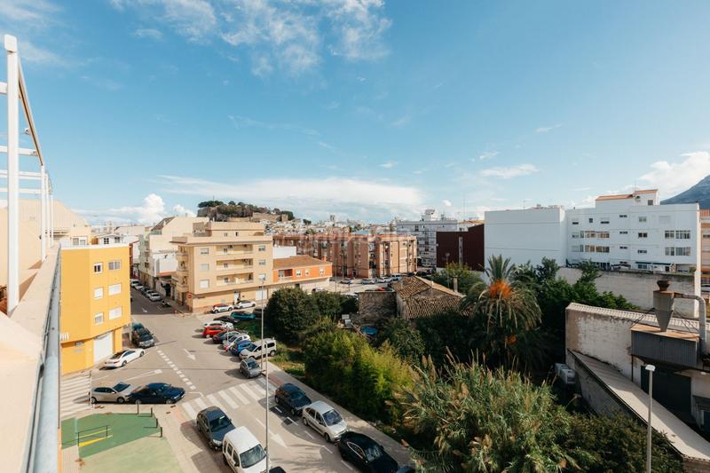Foto e26d4629-ba0e-4b6e-beb8-633bb7e80a86. Ático en Centro Urbano Dénia