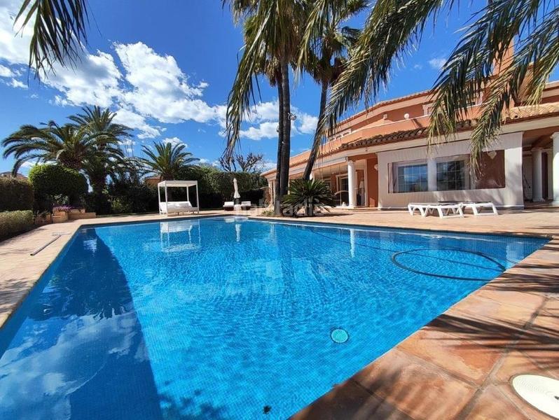 Foto 00ef594b-64df-4c61-9c94-a13a3f6baf82. Casa amb calefacció piscina a Les Bassetes - El Marjal Dénia