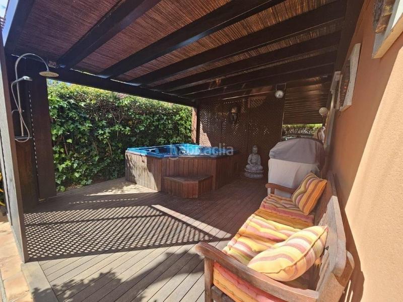 Foto 607ae69e-d1f2-4e6b-a3b8-5616b38b8eab. Casa amb calefacció piscina a Les Bassetes - El Marjal Dénia