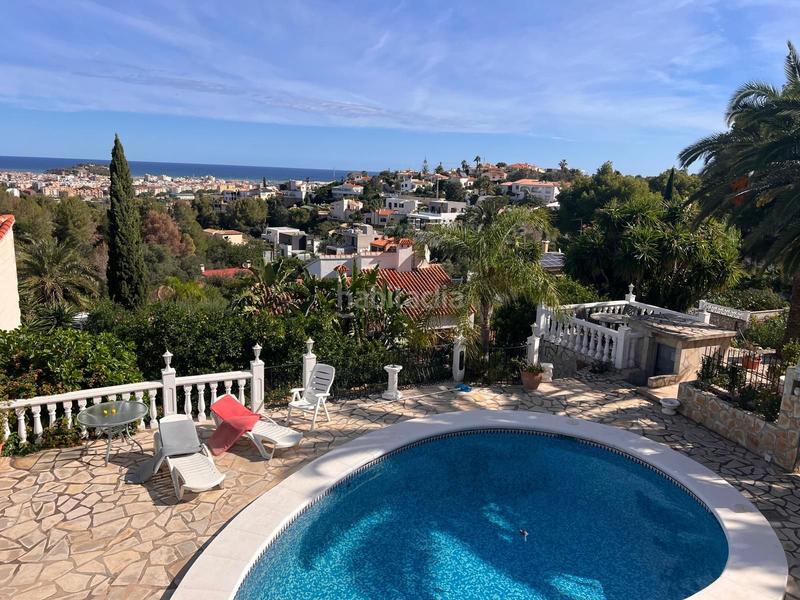 Foto c8d5e4fe-8691-4937-840d-81404e9ffca3. House with heating pool in La Pedrera-Vessanes Dénia