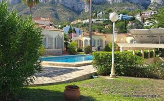 Casa adossada a El Montgó