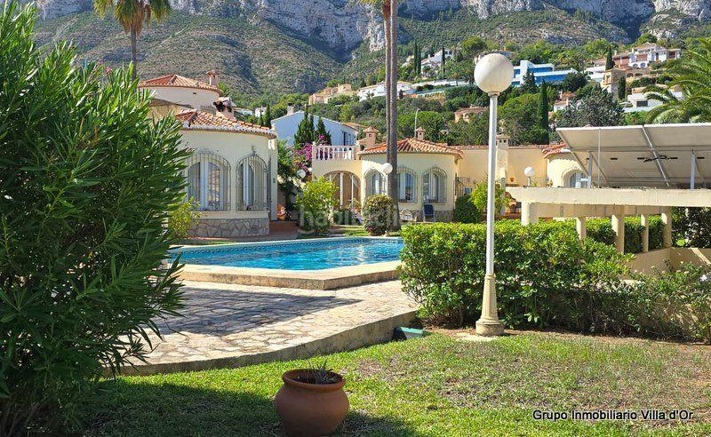Foto bc7276cb-8ebe-4994-b0a2-fa995e2f9d51. Casa adossada amb calefacció piscina a El Montgó Dénia
