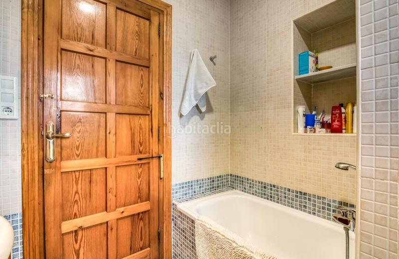 Foto 0ba0aea8-1ca1-44d1-b497-4febb80bd9a9. Casa amb piscina a El Montgó Dénia