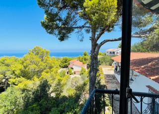 House in Las Rotas / Les Rotes