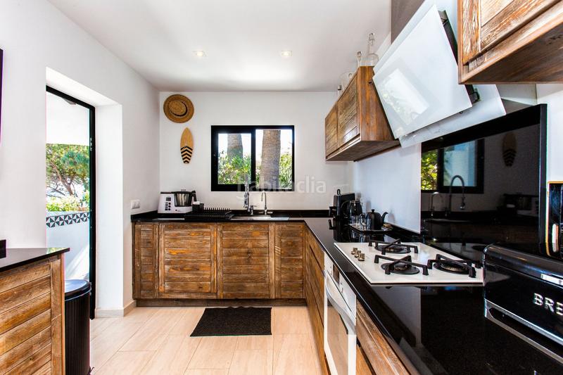 Foto 2b49916a-361c-4419-8a88-150c3d971ec4. House with heating pool in Las Rotas / Les Rotes Dénia